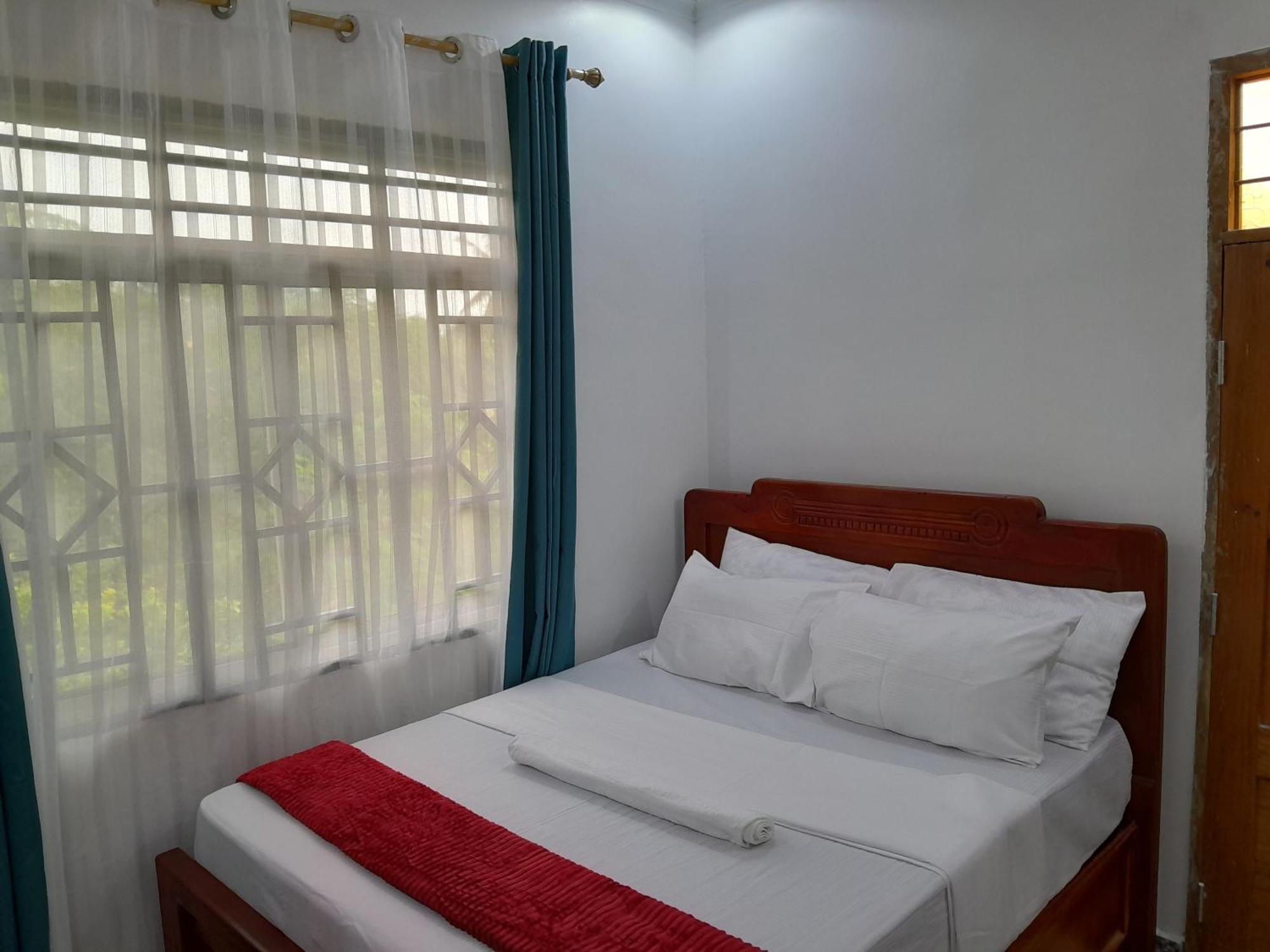 Valley Breeze Hotel 다르에스살람 외부 사진
