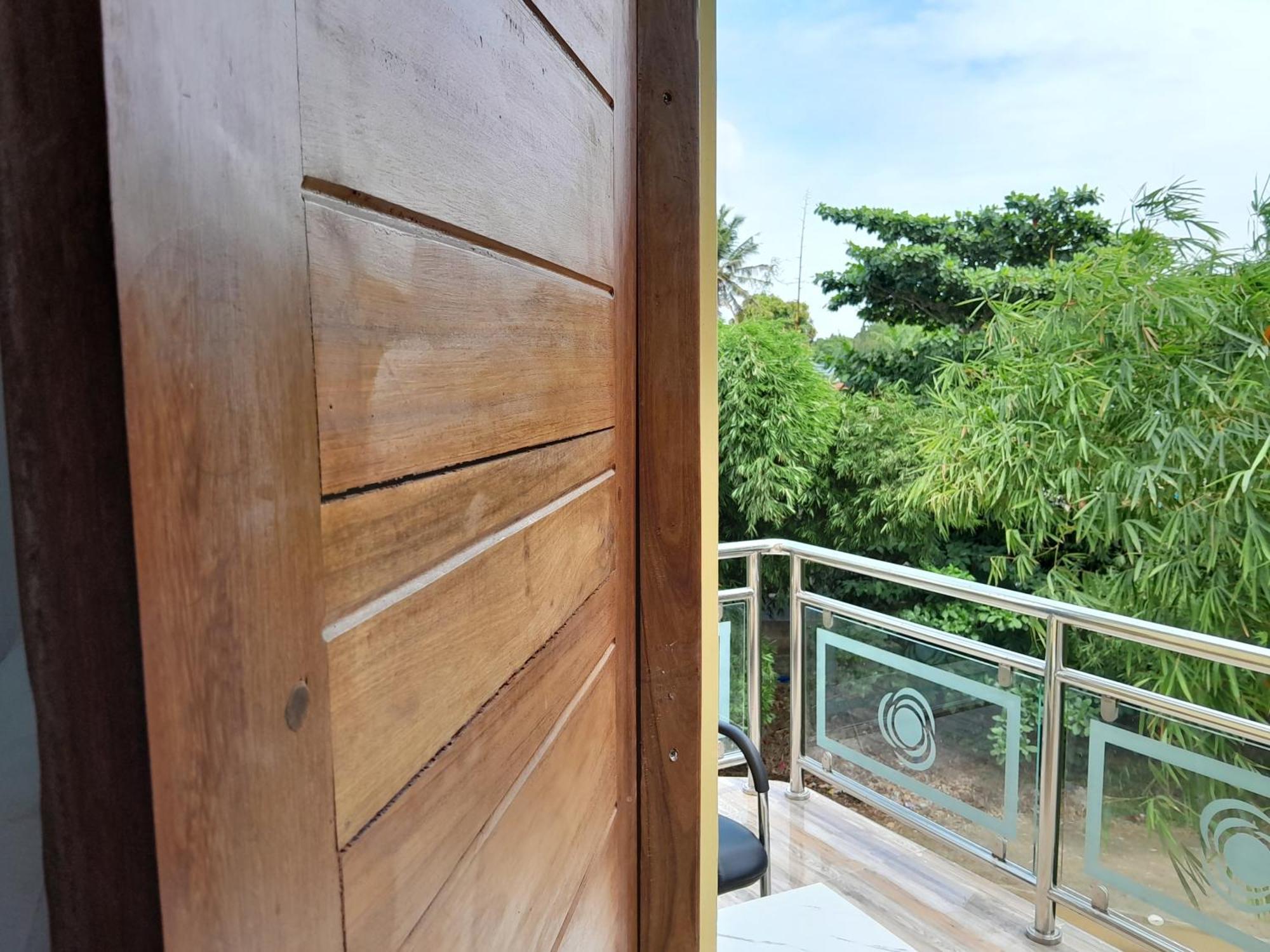 Valley Breeze Hotel 다르에스살람 외부 사진
