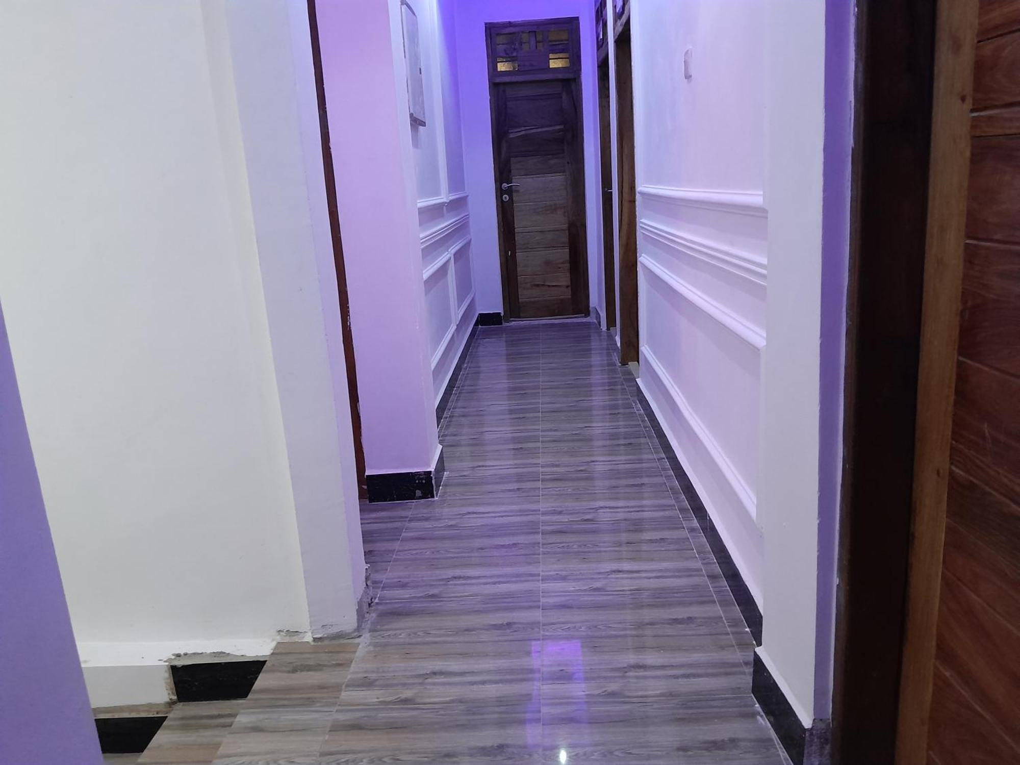 Valley Breeze Hotel 다르에스살람 외부 사진