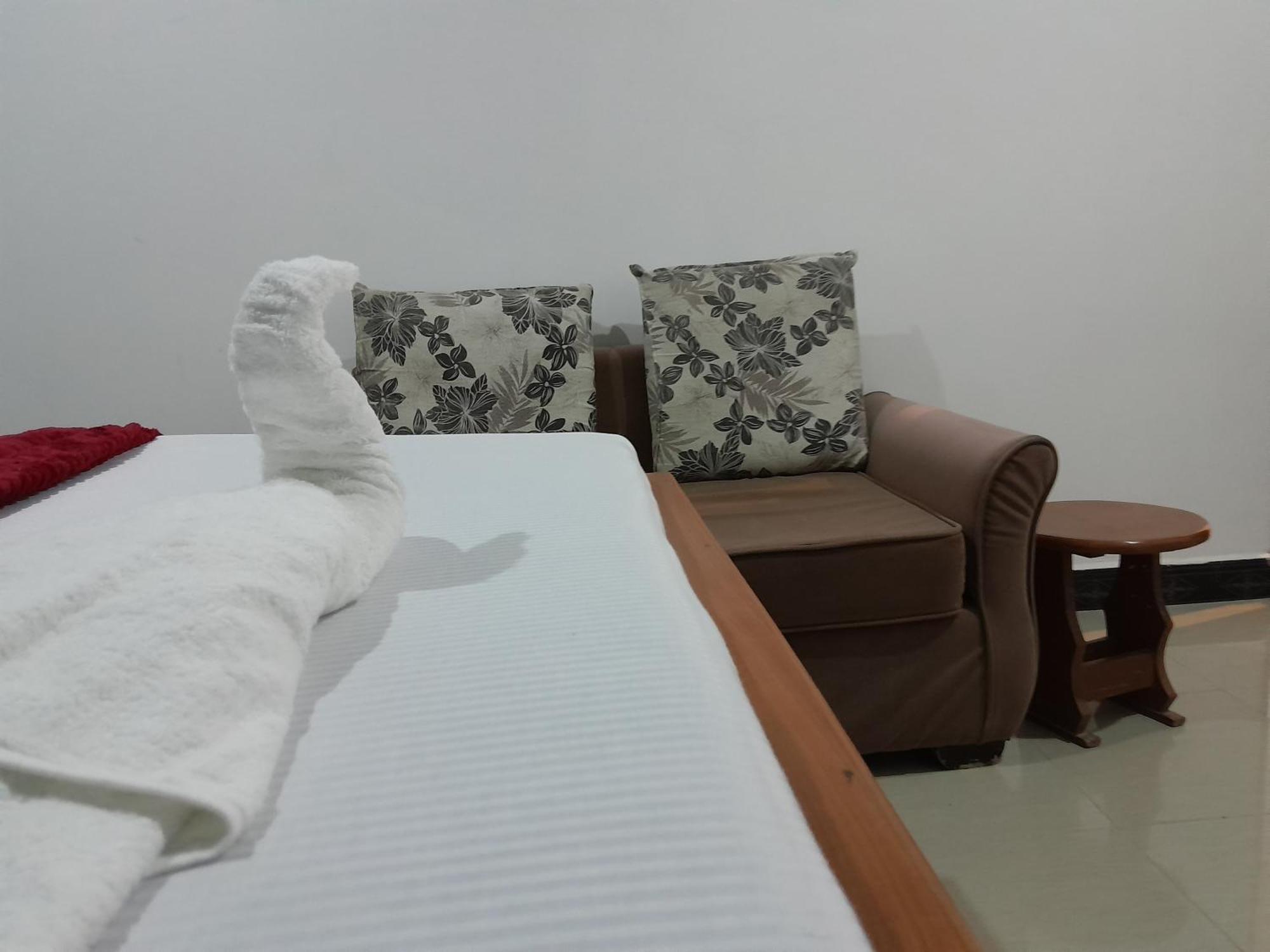 Valley Breeze Hotel 다르에스살람 외부 사진