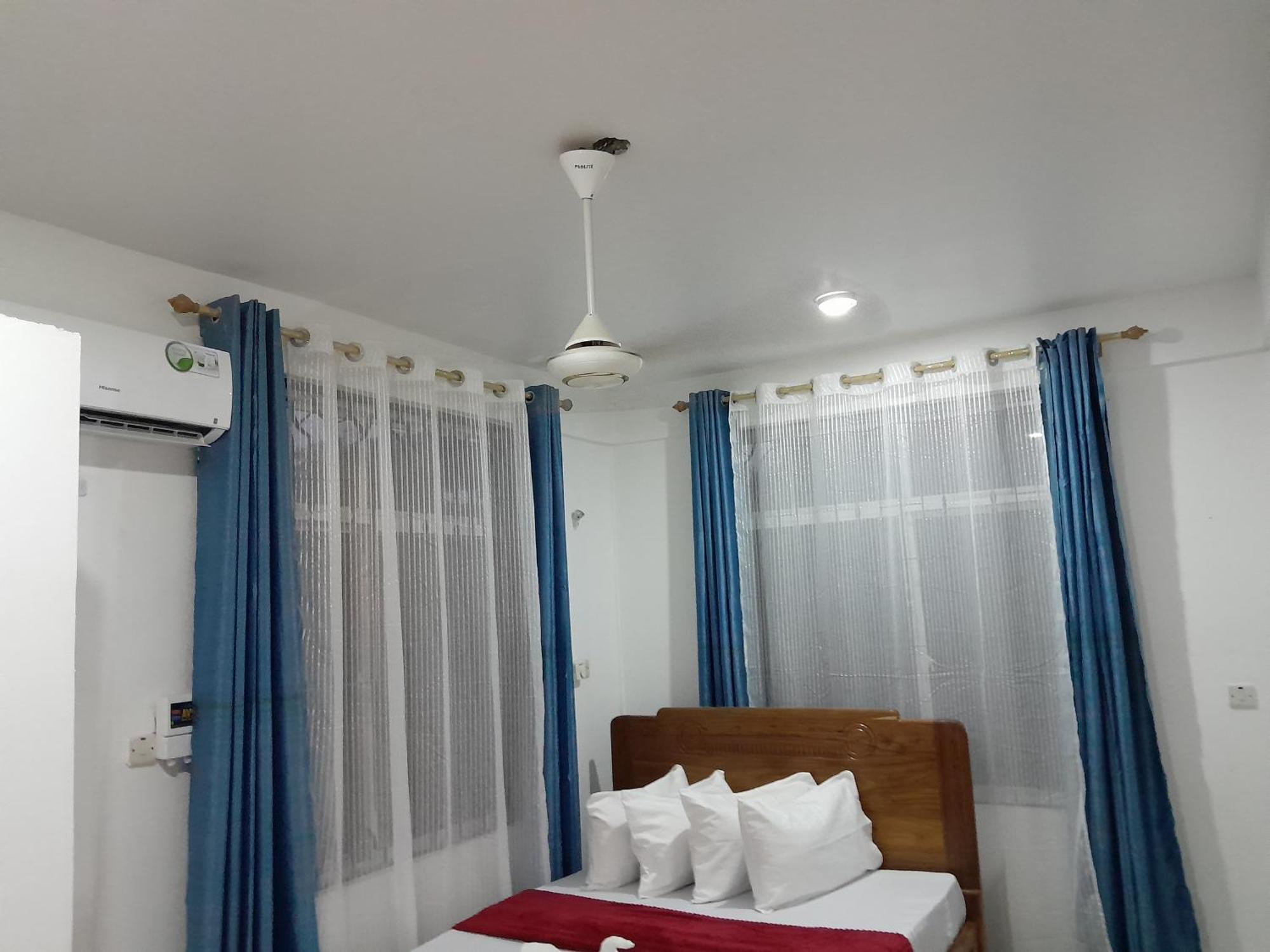 Valley Breeze Hotel 다르에스살람 외부 사진